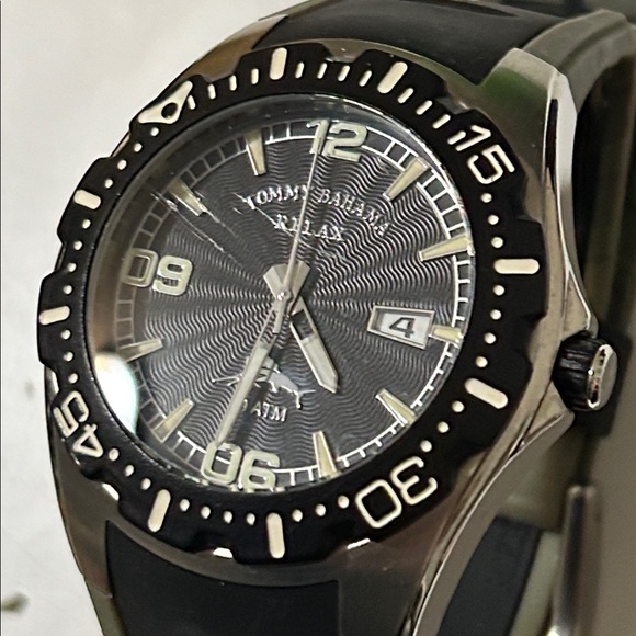 Tommy Bahama Relax Watch - Picture 2 of 8